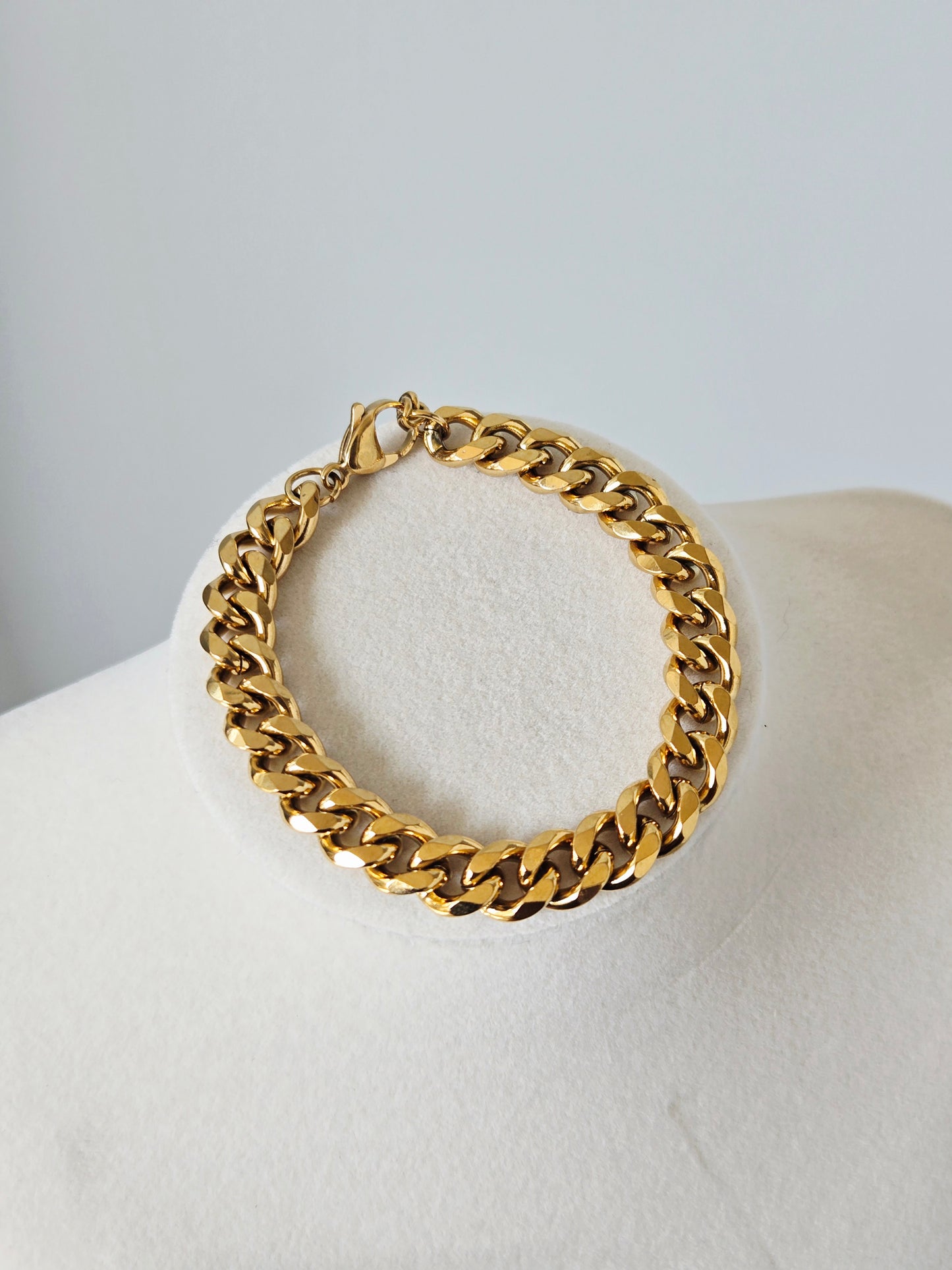 Stella Gold - Necklace, Bracelet, Ring - Gift Set